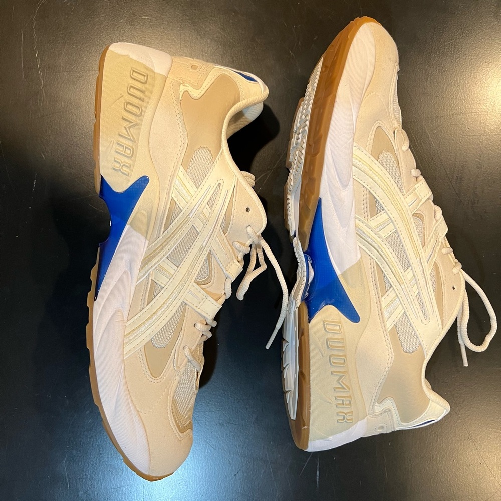 ASICS Kayano 5